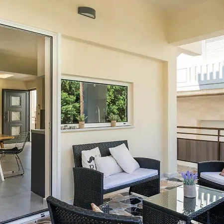 I Chania På 110 M². Soveværelser: 3. Private Badeværelser: 2. *