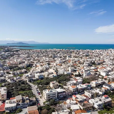 I Chania På 110 M². Soveværelser: 3. Private Badeværelser: 2.